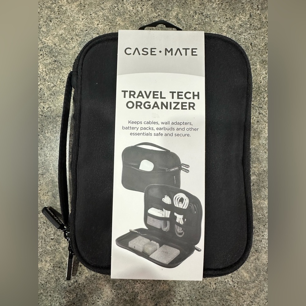 NEW Case Mate Travel Tech Organizer